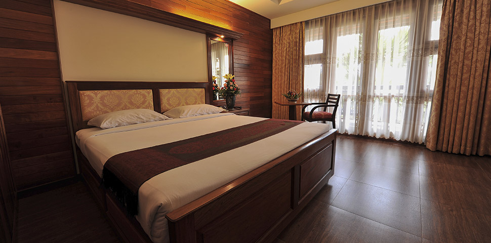 CITY RIVER HOTEL